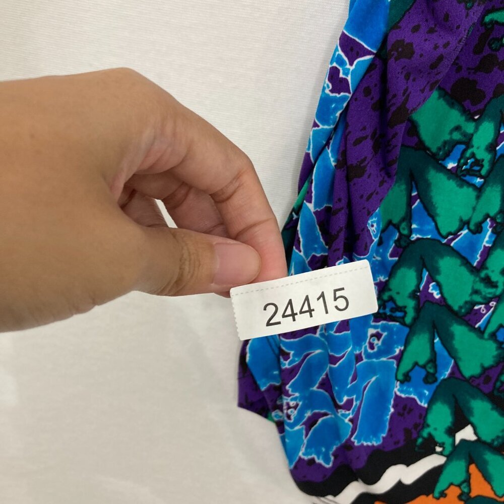 New Peter Nygard size XL Colorful Artsy Abstract Ruched Side Stretch‎ Knit Top - Picture 11 of 11